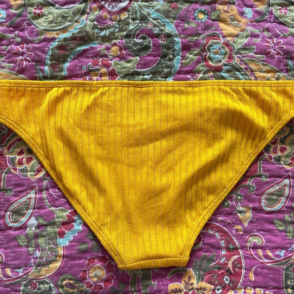👙Xhilaration Ribbed Cheeky Bikini Bottom – Size S, Trendy Swimwear - Picture 4 of 6